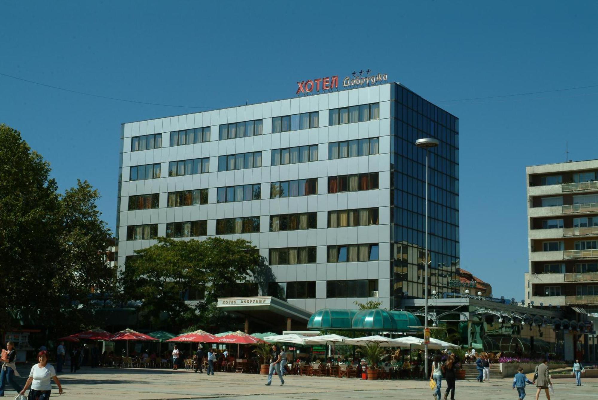 Hotel Dobrudja Dobrich Exteriör bild